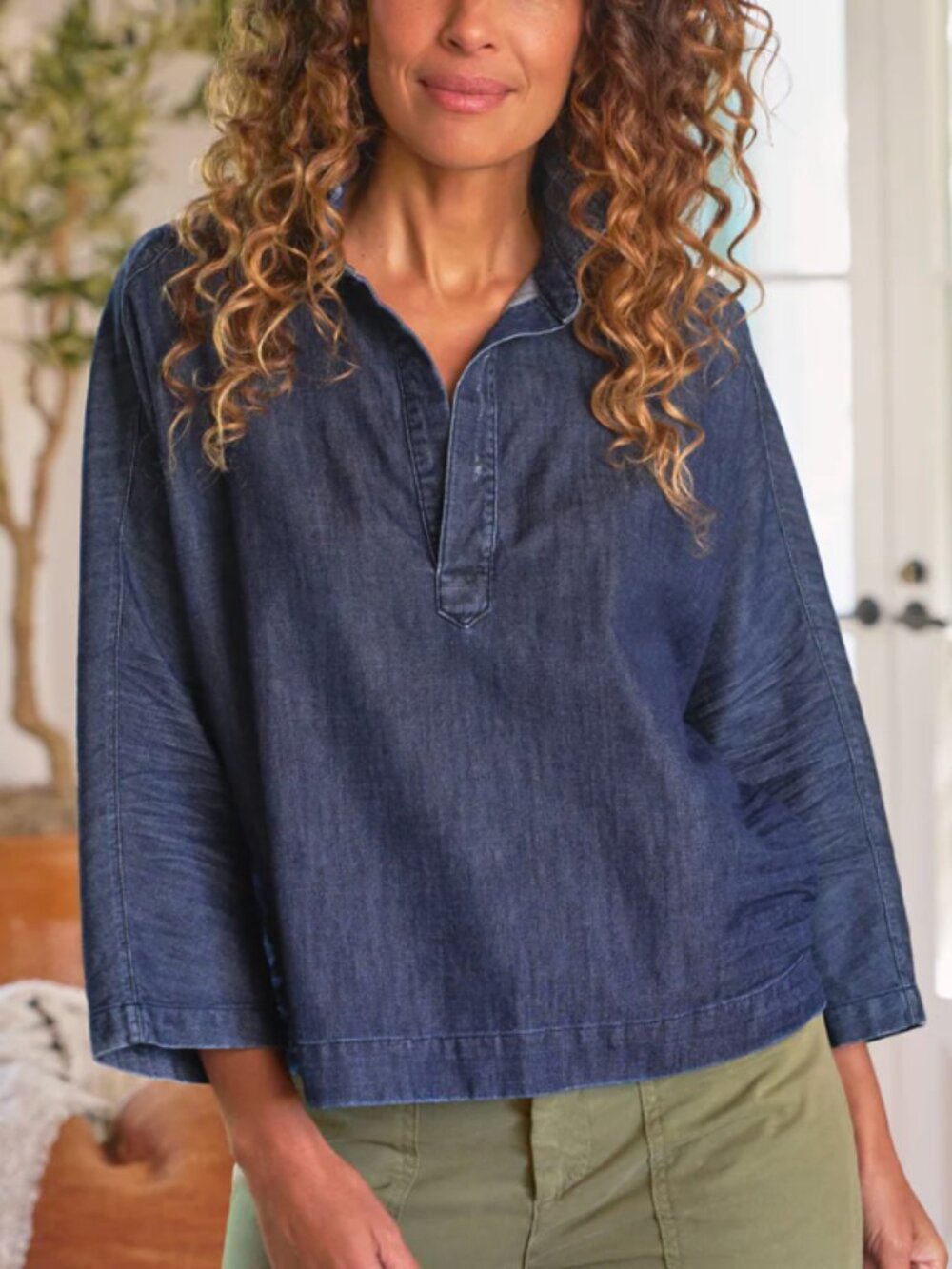 Frank & Eileen | Gabi Popover Top in Vintage Dark Indigo Wash | Size Medium